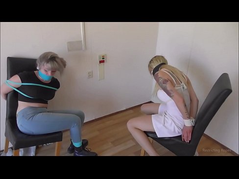 ❤️ нашъаманд / баста ва gagged / духтарак дар изтироб ️❌ Видео мақъад дар мо ❌️❤