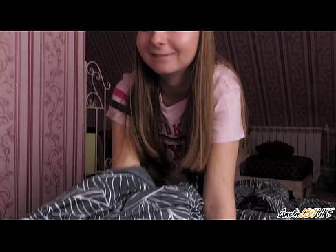 ❤️ Blondie БФФ-и худро амиқ мехӯрад ва дар даҳони худ кончатро мегирад ️❌ Видео мақъад дар мо ❌️❤